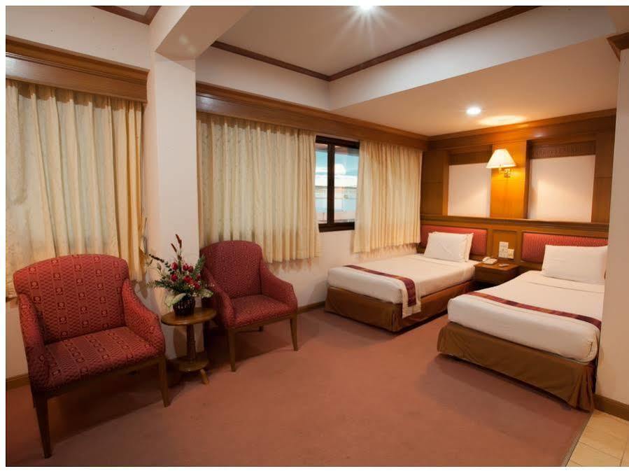 Imperial Sakon Hotel Sakon Nakhon Exterior photo