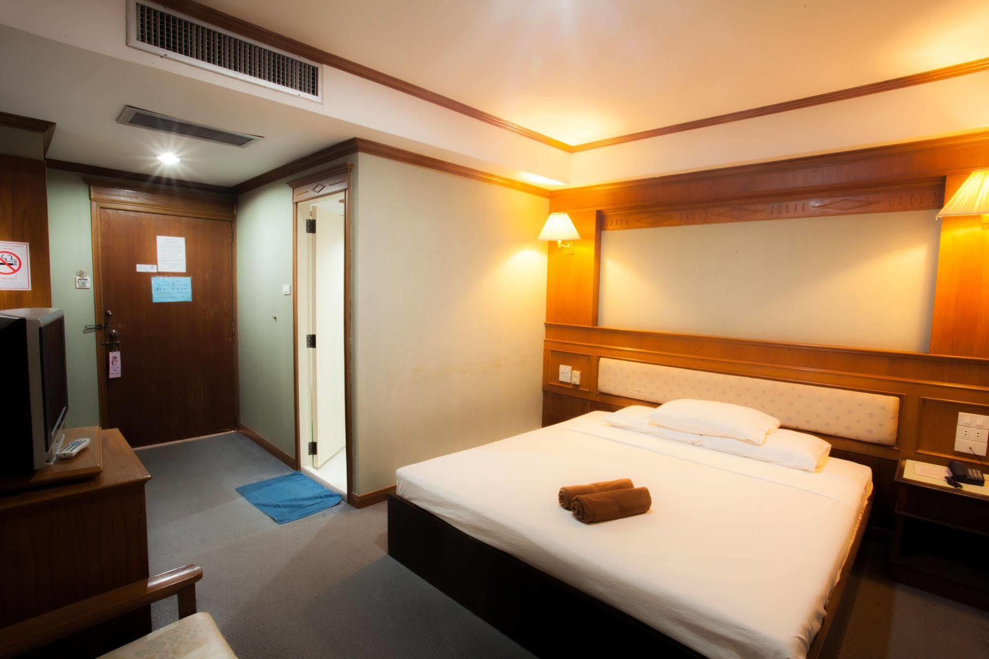 Imperial Sakon Hotel Sakon Nakhon Exterior photo