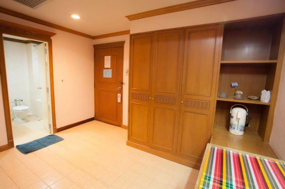 Imperial Sakon Hotel Sakon Nakhon Exterior photo