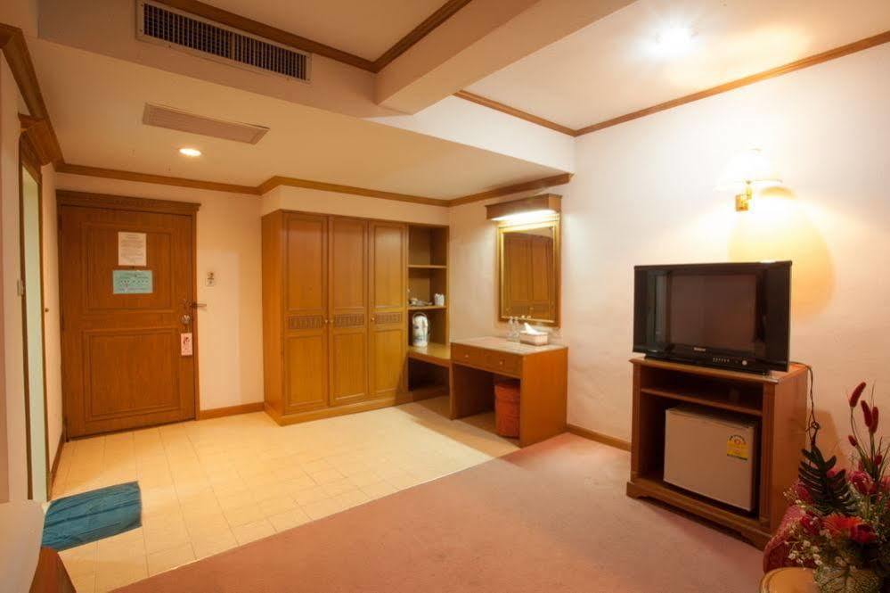 Imperial Sakon Hotel Sakon Nakhon Exterior photo